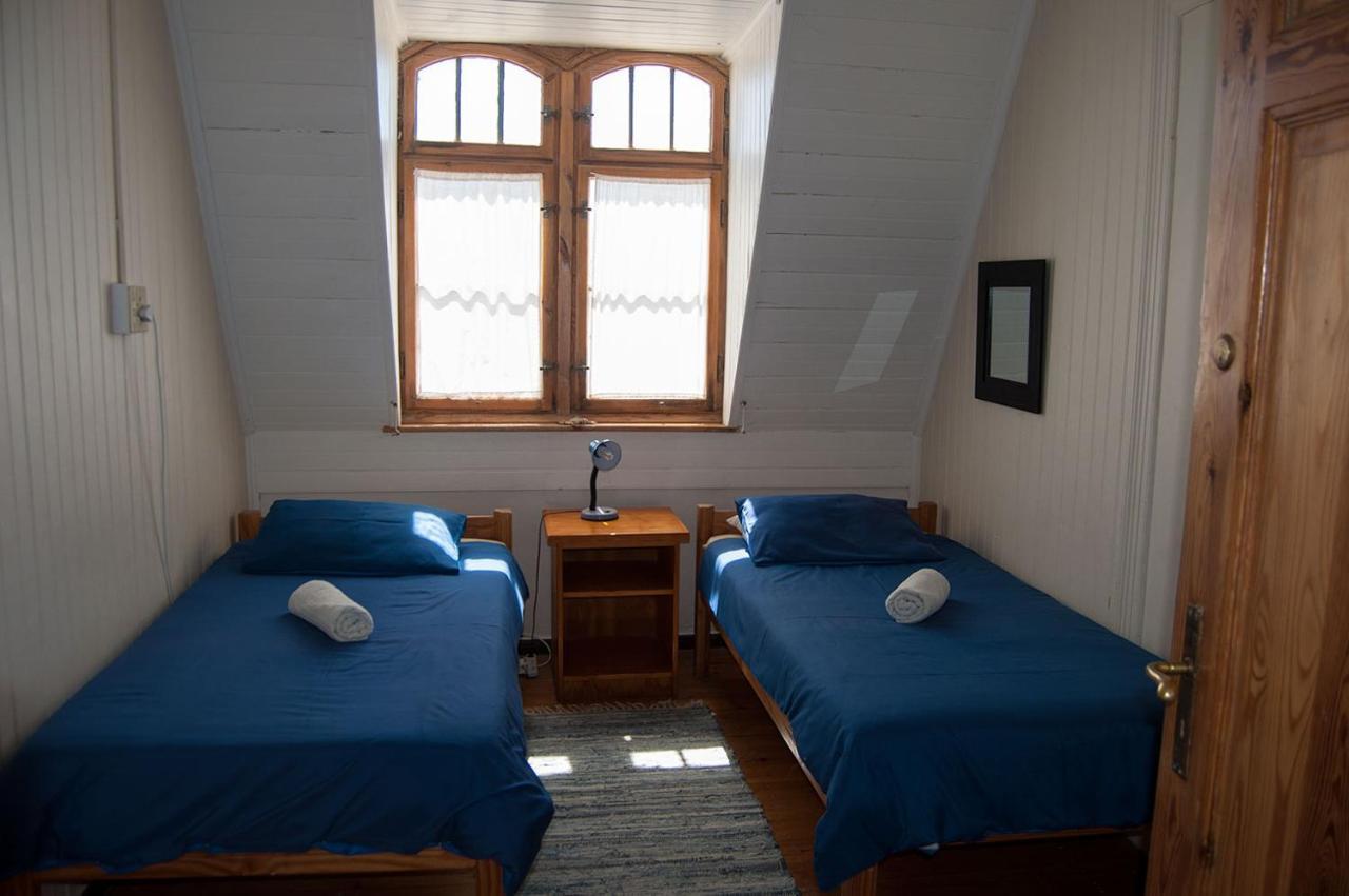 Historical Guesthouse - Self Catering Apartments Luderitz ภายนอก รูปภาพ